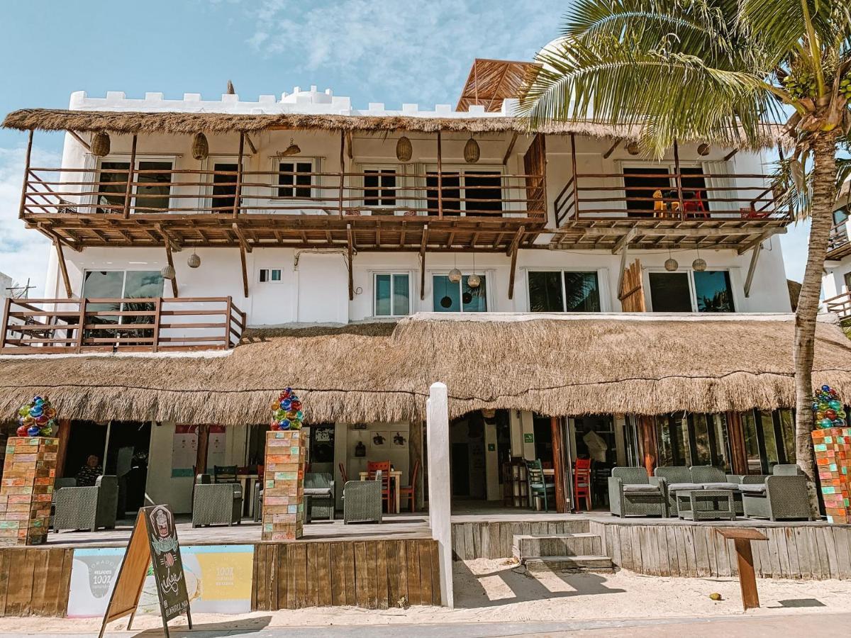 El Fuerte Beach Apartments Mahahual Eksteriør bilde