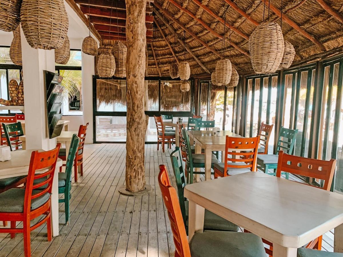 El Fuerte Beach Apartments Mahahual Eksteriør bilde
