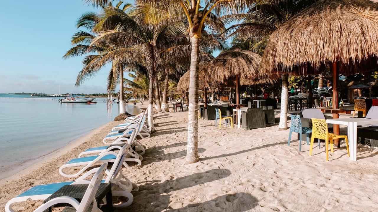 El Fuerte Beach Apartments Mahahual Eksteriør bilde