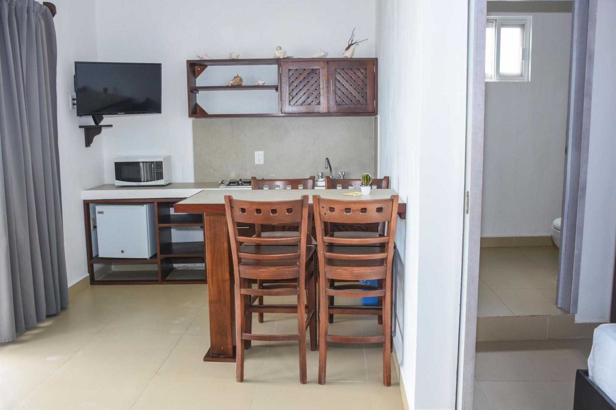 El Fuerte Beach Apartments Mahahual Eksteriør bilde